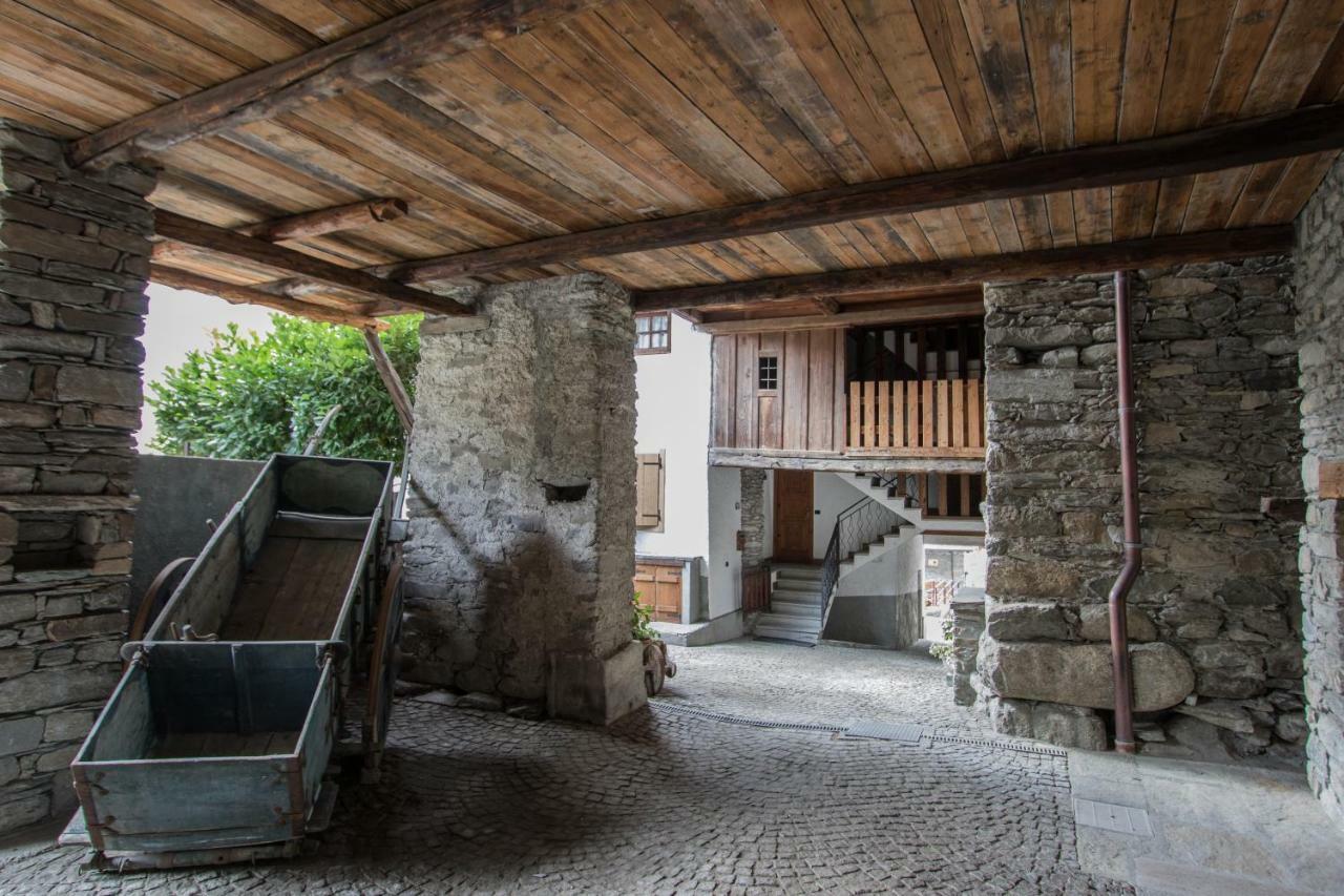Maison De Meuny Курмайор Екстериор снимка