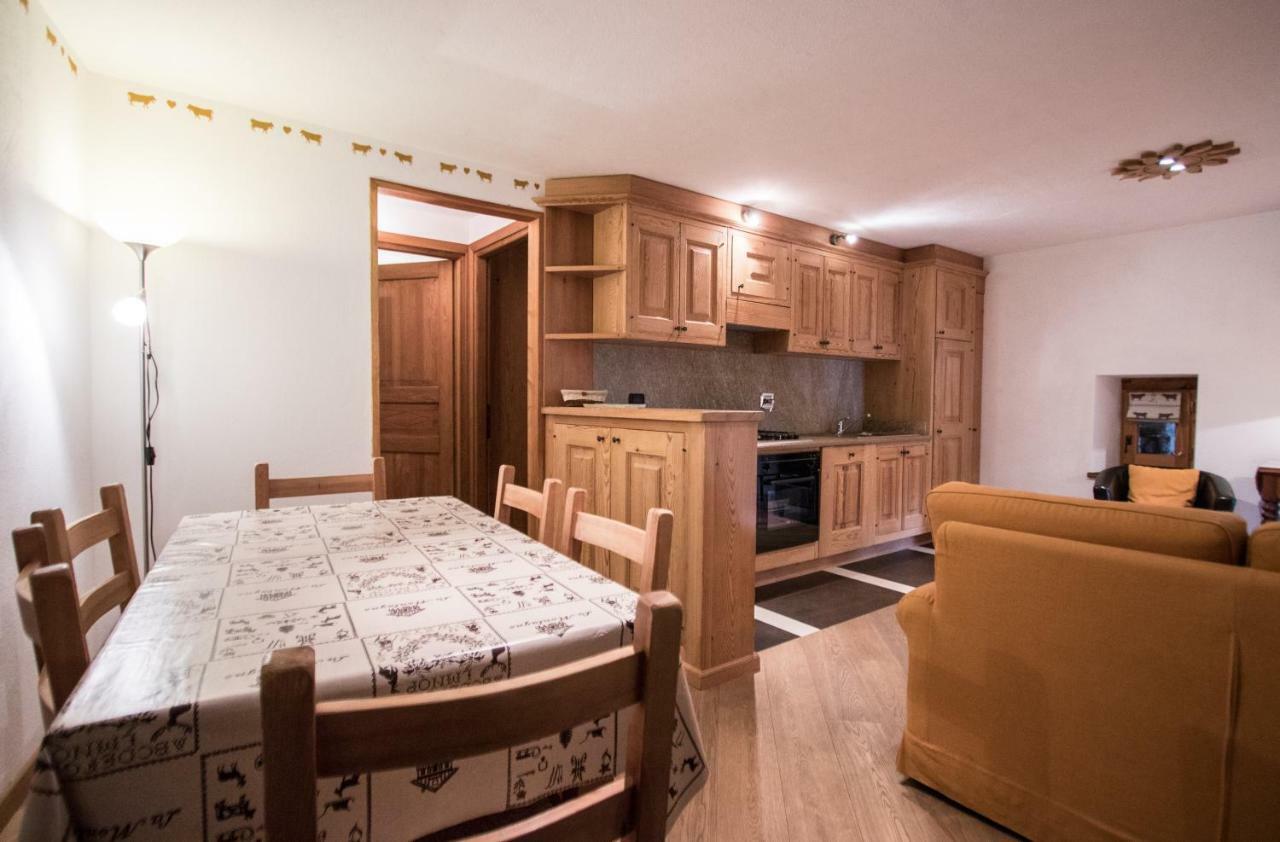 Maison De Meuny Курмайор Екстериор снимка