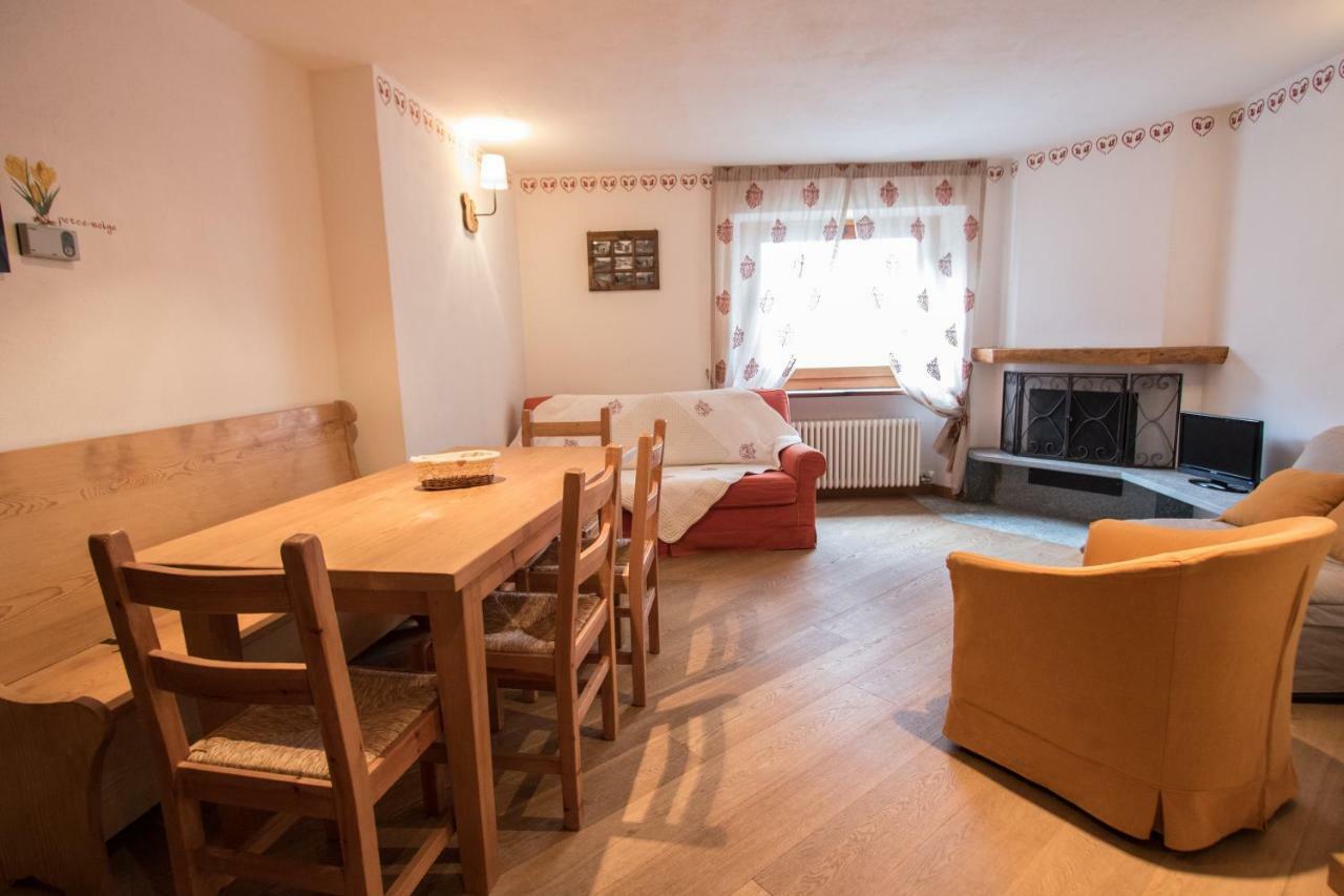 Maison De Meuny Курмайор Екстериор снимка