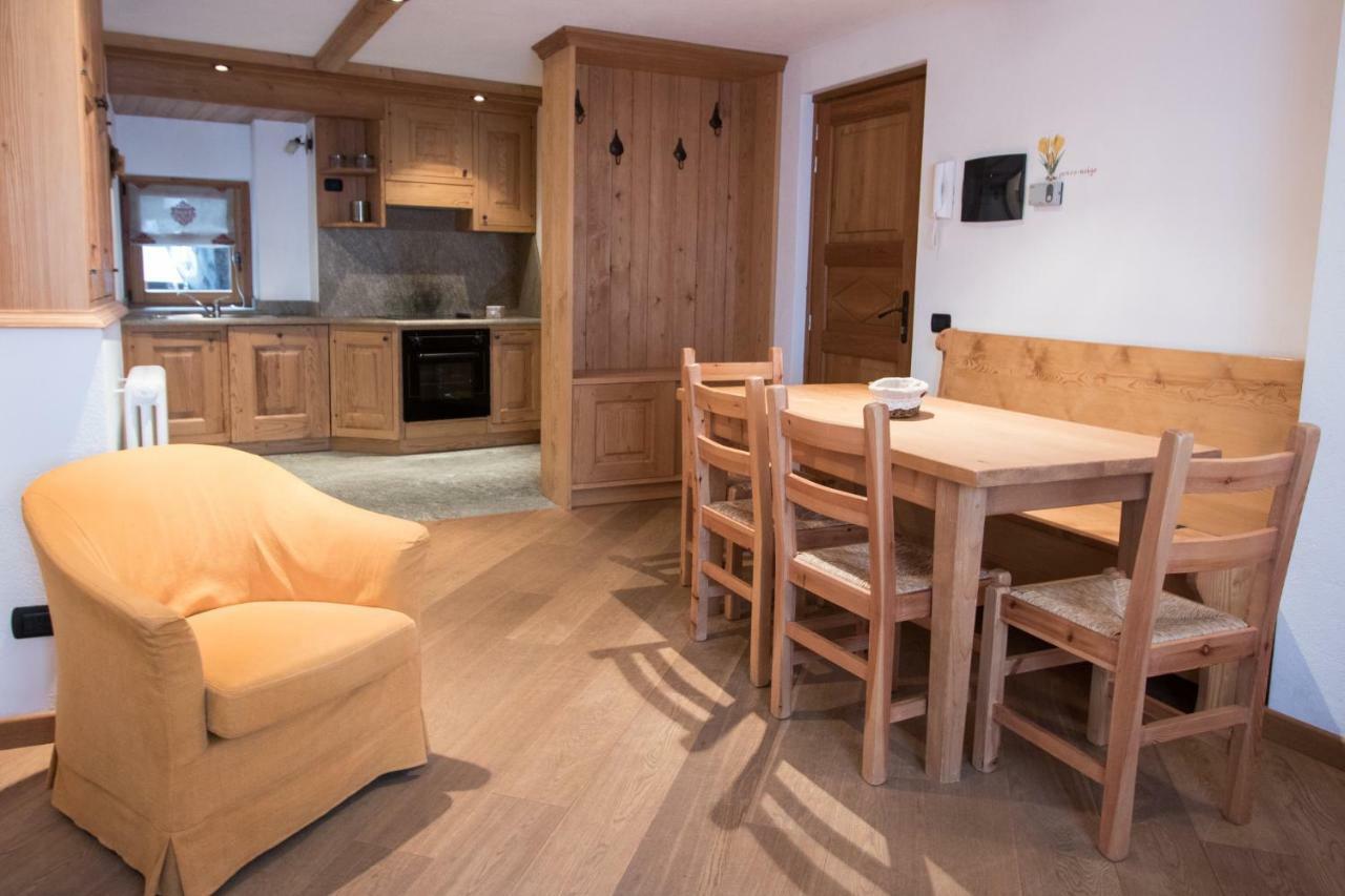 Maison De Meuny Курмайор Екстериор снимка