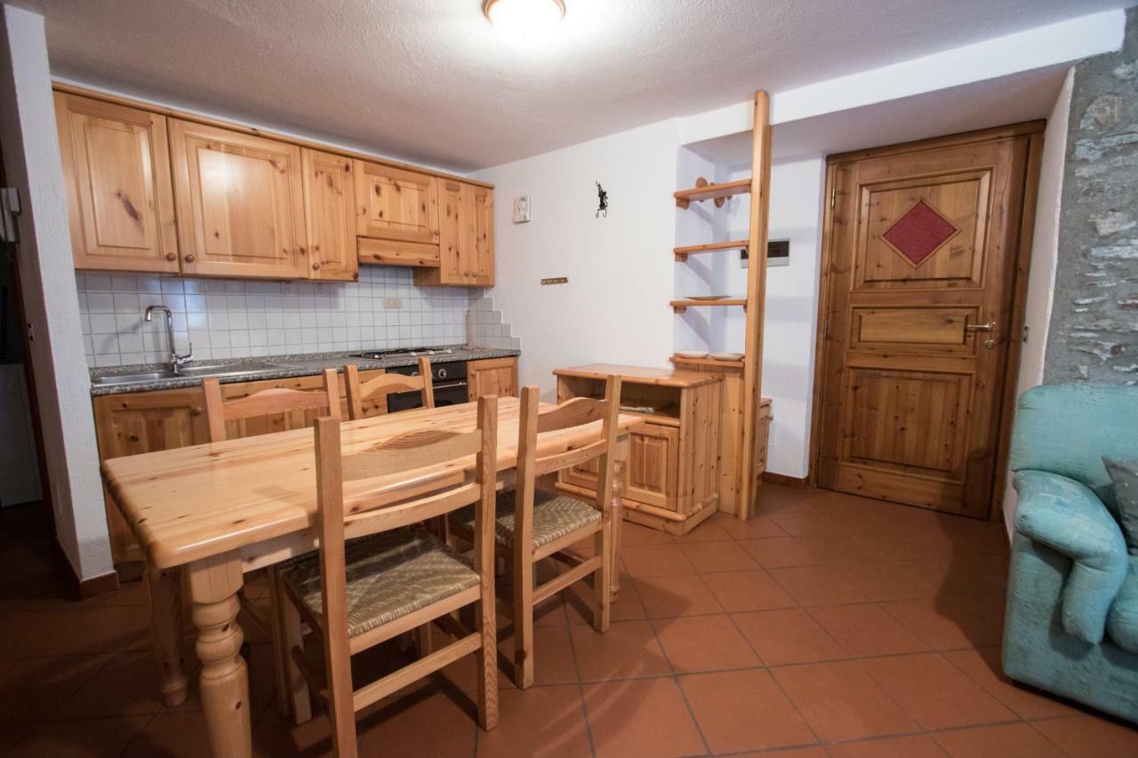 Maison De Meuny Курмайор Екстериор снимка