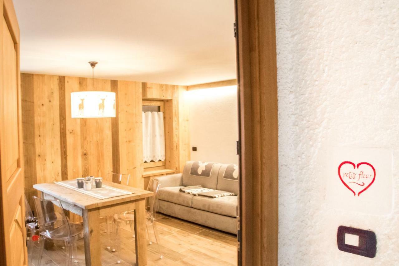 Maison De Meuny Курмайор Екстериор снимка
