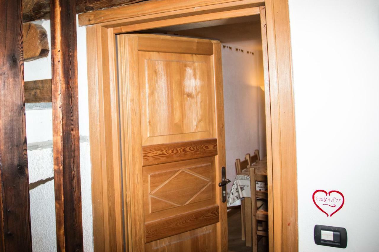 Maison De Meuny Курмайор Екстериор снимка